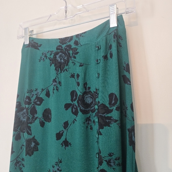 NWT Band of Gypsies Etta Emerald Floral Midi Skirt Small - Picture 4 of 8